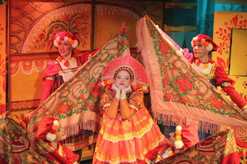 arisha-bulatova-spektakl-letuchiy-korabl-foto- 52